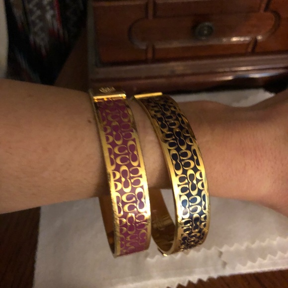 Pink Coach Bracelet - Picture 3 of 3